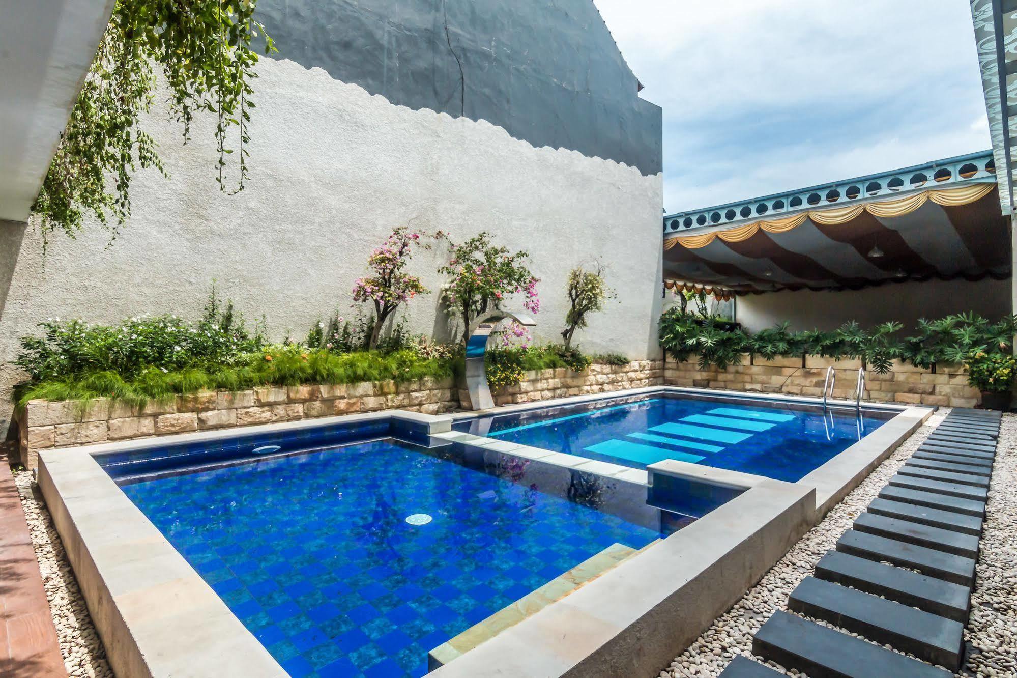 Zen Rooms Denpasar Marlboro Luaran gambar